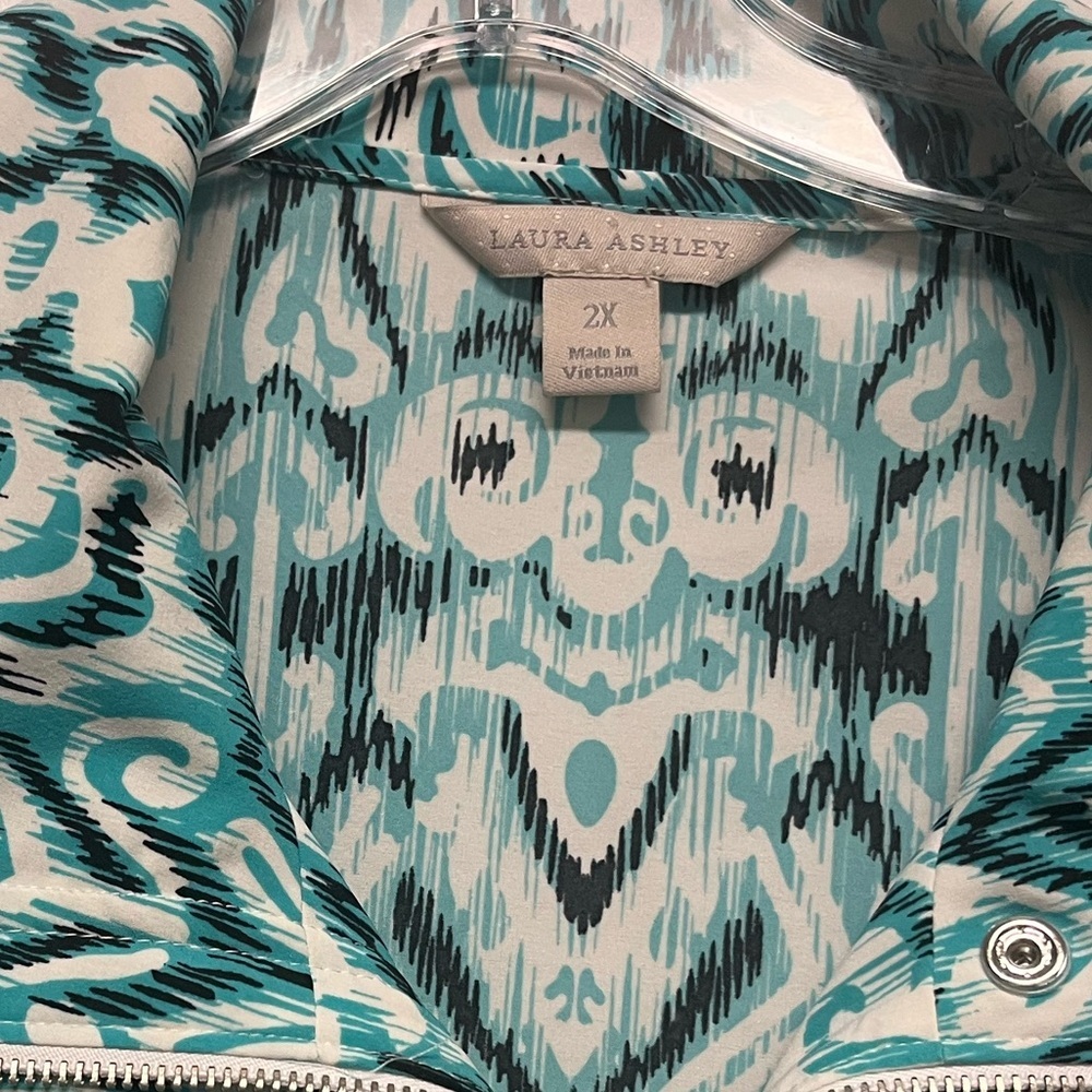 Lightweight Plus Size 2X Jacket - Picture 6 of 7